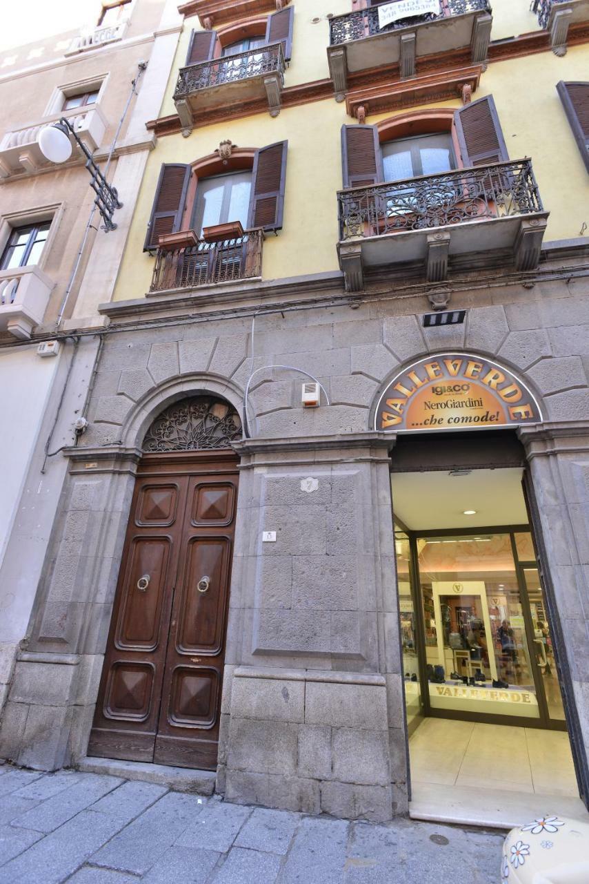 Izzhome Full Center Cozy Cagliari Bagian luar foto